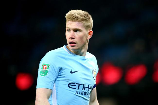 媒体人：中国女足有必要请洋帅吗，面上是孙雯管，实际是谁？（媒体人：女足是否该引进外籍主帅？表面由孙雯主抓，背后实际拍板者是谁？）