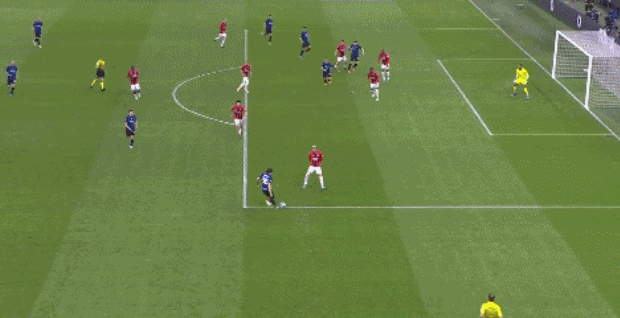 杨瀚森带女友赴美引发争议，好友崔永熙称其应专注篮球，网友支持其在球场表现。（杨瀚森携女友赴美引热议：崔永熙建议专注篮球，网友力挺其场上表现）