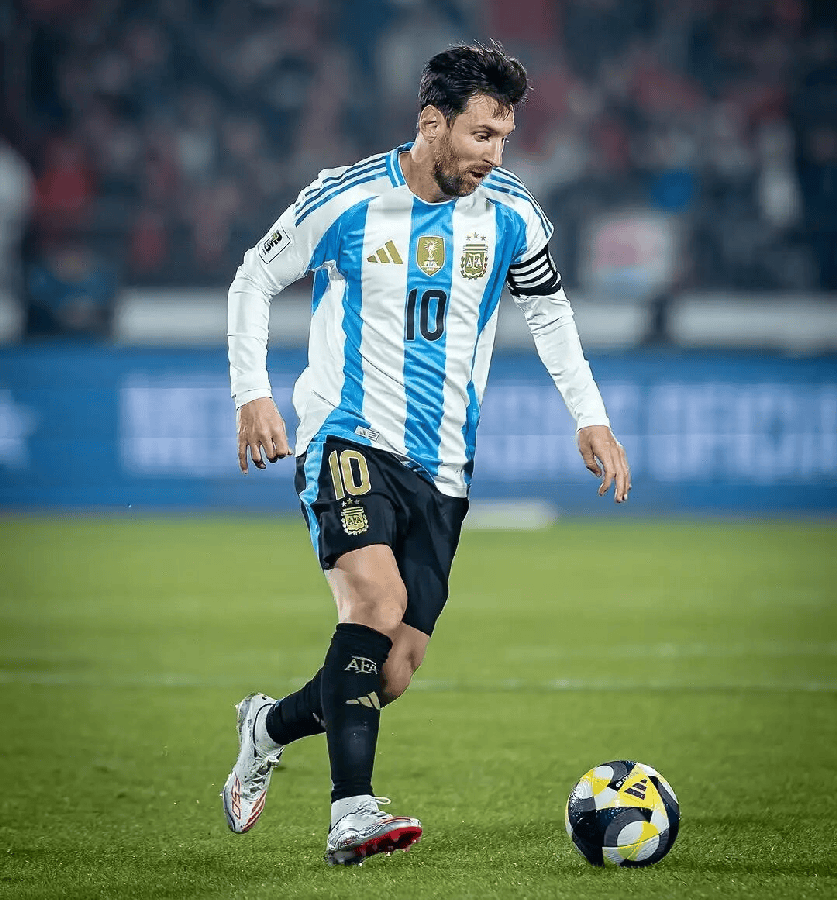 每体：阿劳霍缺席今日训练，巴萨相信今天的缺席影响不会太大（每体：阿劳霍未参加今天的训练，巴萨称影响有限）