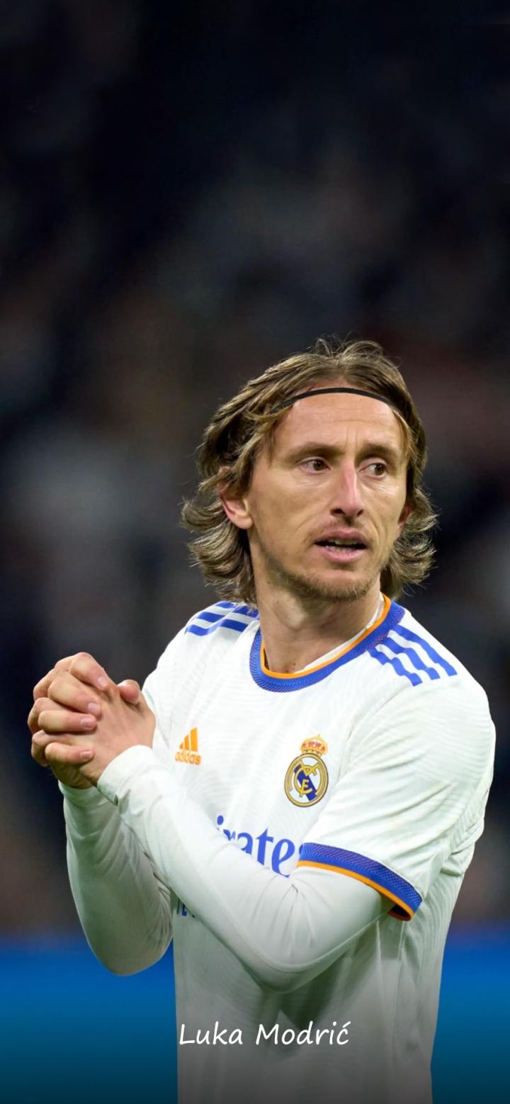 梅西、C罗离开欧洲，足坛进入后梅罗时代，三名新星身价达2亿欧元，形成三“骄”格局。（梅西、C罗相继告别欧洲，后梅罗时代开启：三大新星身价达2亿欧，三“骄”格局成型）