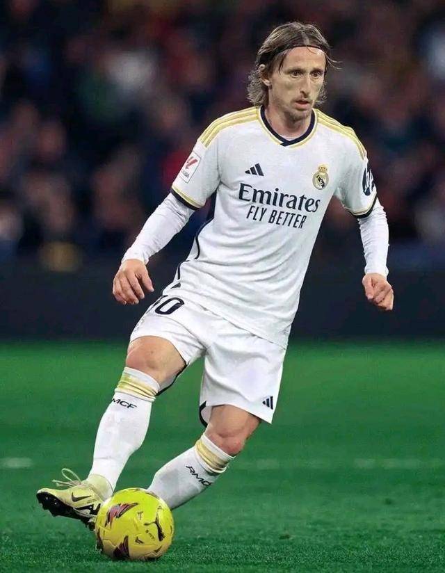 都体：尤文不再考虑从沙特买人，联赛强度低和天价薪水是主因（都体：尤文暂停从沙特联赛引援，联赛竞争力不足与薪资畸高是主因）