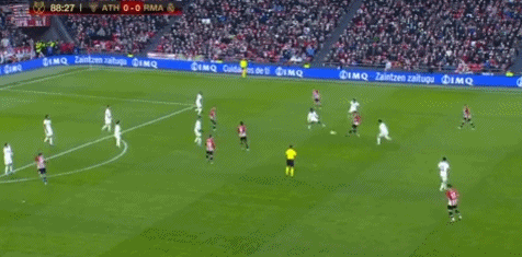 打疯了！国米横扫科莫登顶，劳塔罗回应质疑，齐沃激活水货太神（国米横扫科莫登顶！劳塔罗用表现回击质疑，齐沃点石成金激活昔日水货）