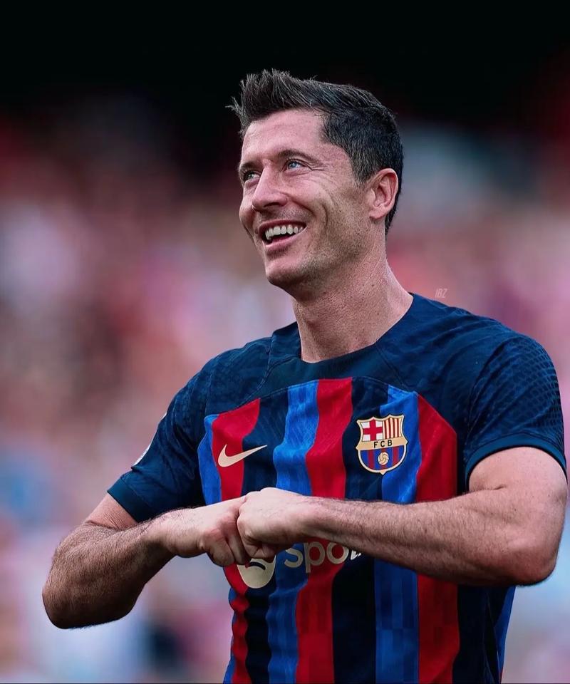 博尼：巴斯托尼让我来国米；以前踢中场对我组织能力有帮助（博尼：在巴斯托尼推动下加盟国米；中场经历提升了我的组织能力）