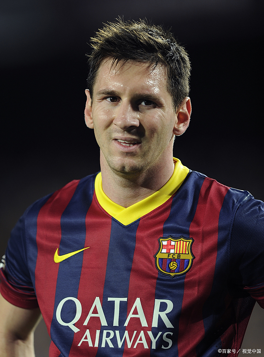 记者：为备战世界杯将继续留在墨超，J罗正与美洲狮队谈判（记者：J罗为世界杯备战选择续留墨超，正与美洲狮商谈加盟）